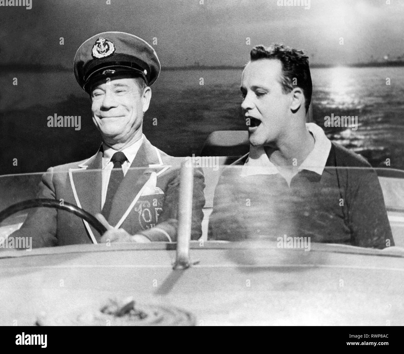 У всех свои недостатки в джазе только девушки. У всех свои недостатки в джазе только девушки. В джазе только девушки миллионер джо. У всех есть свои недостатки. Цените свои недостатки они делают вас особенными.