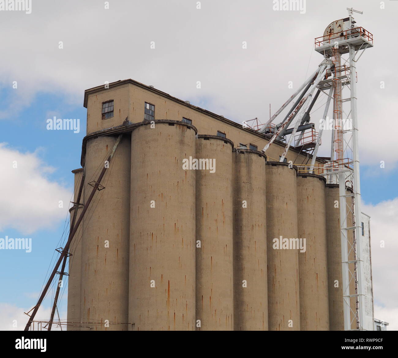 Grain elevator usa corn hires stock photography and images Alamy
