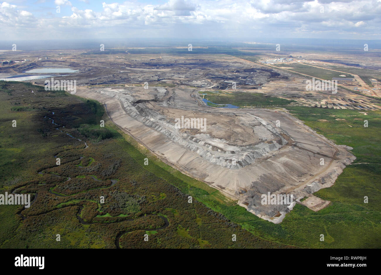 aerial, Shell Albian Sands oil sands project Fort MacKay, Alberta Stock Photo