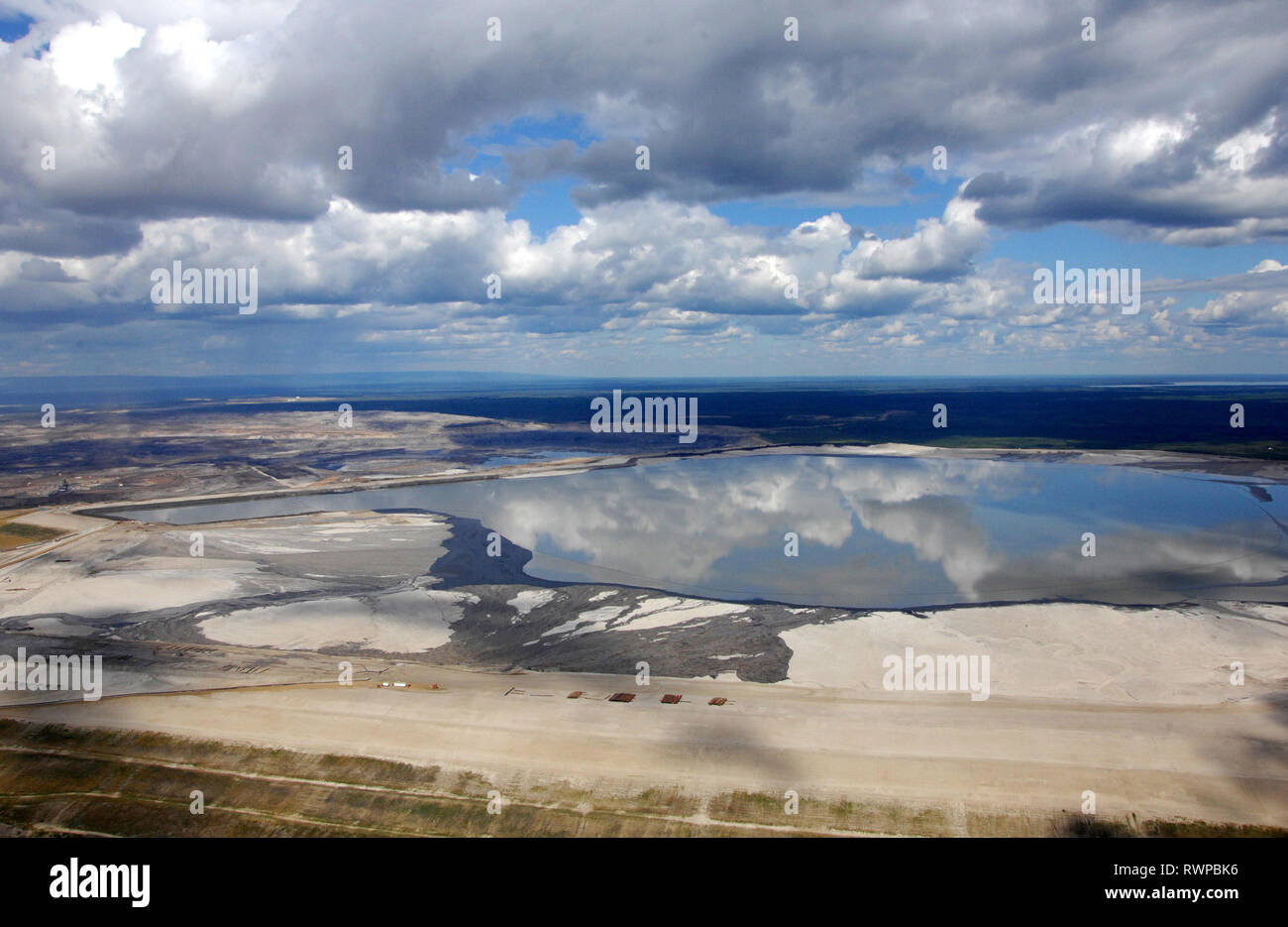 aerial, Shell Albian Sands oil sands project Fort MacKay, Alberta Stock Photo