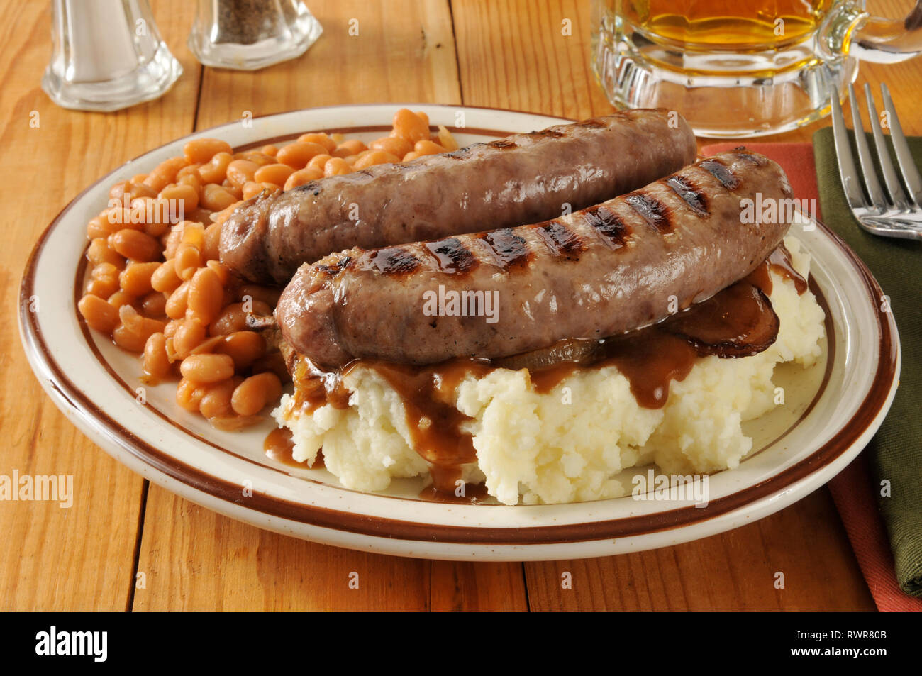Bangers and mash with beans hires stock photography and images Alamy