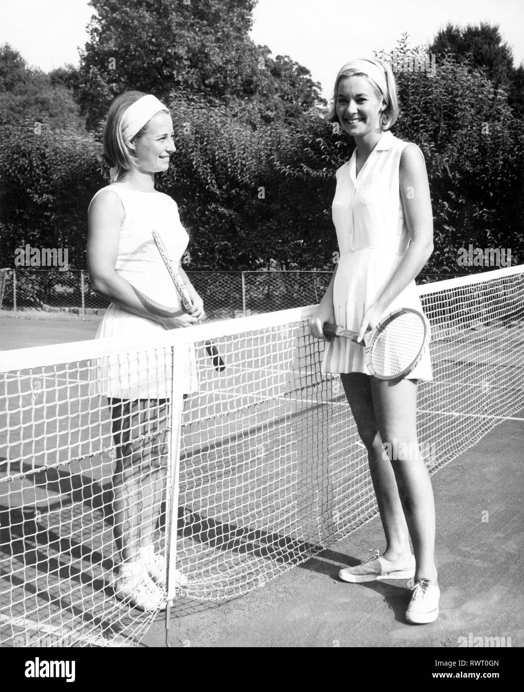 Two tennis rackets Black and White Stock Photos & Images Alamy