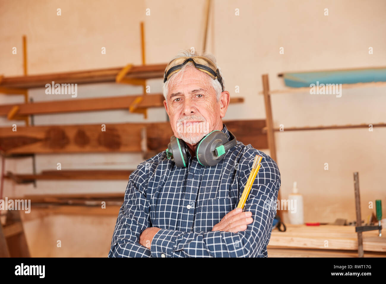 Old craftsman Master as a carpenter with experience and competence