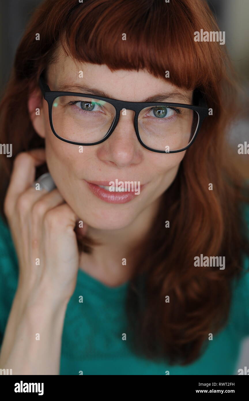 young-nerdy-woman-glasses-hi-res-stock-photography-and-images-alamy