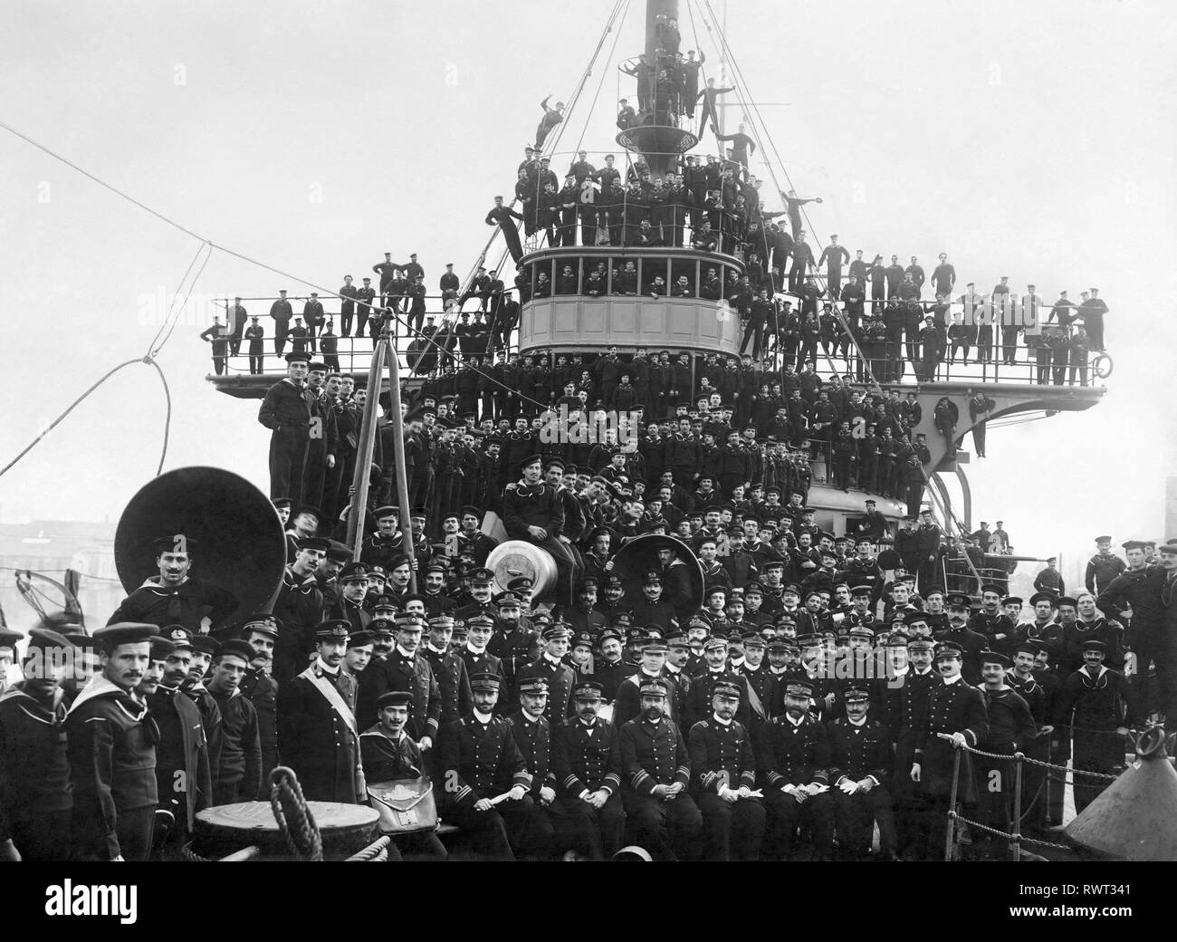 naval officers and crew, regina margherita warship 1908 Stock Photo