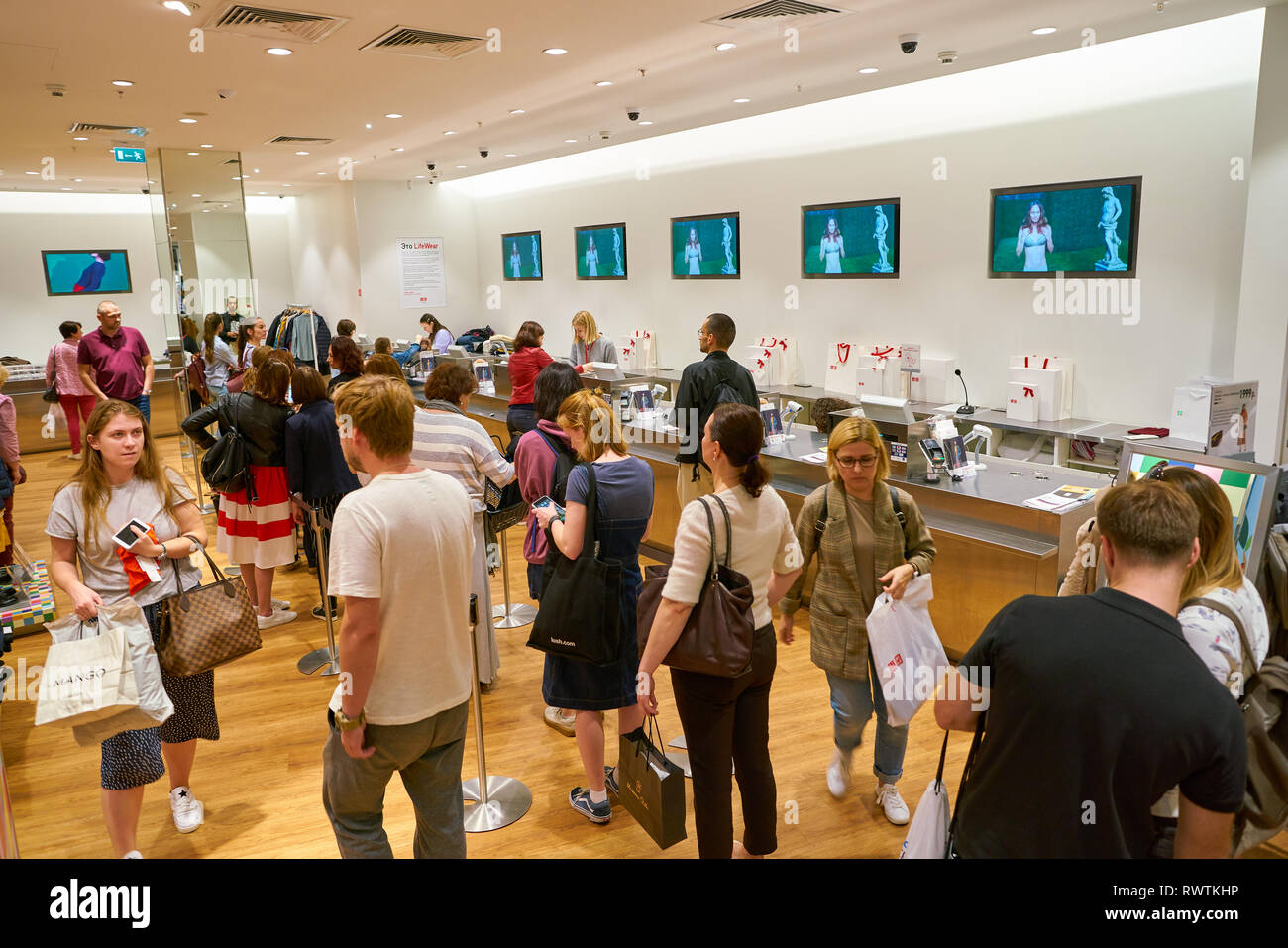 Moscow shop queue hi-res stock photography and images - Alamy