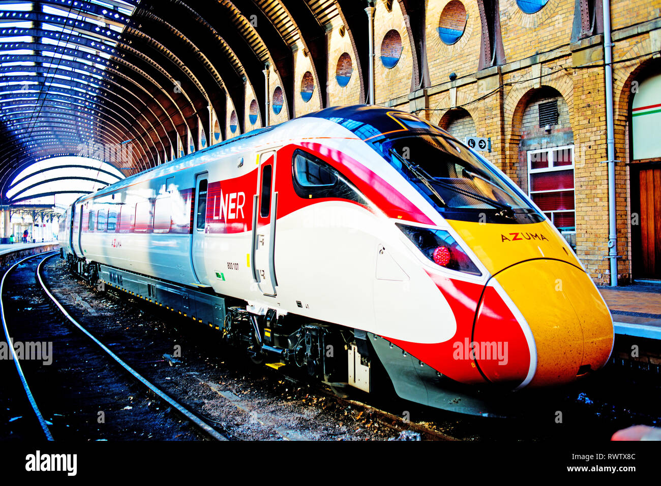 LNER Azuma Train at York Station, York, England Stock Photo Alamy