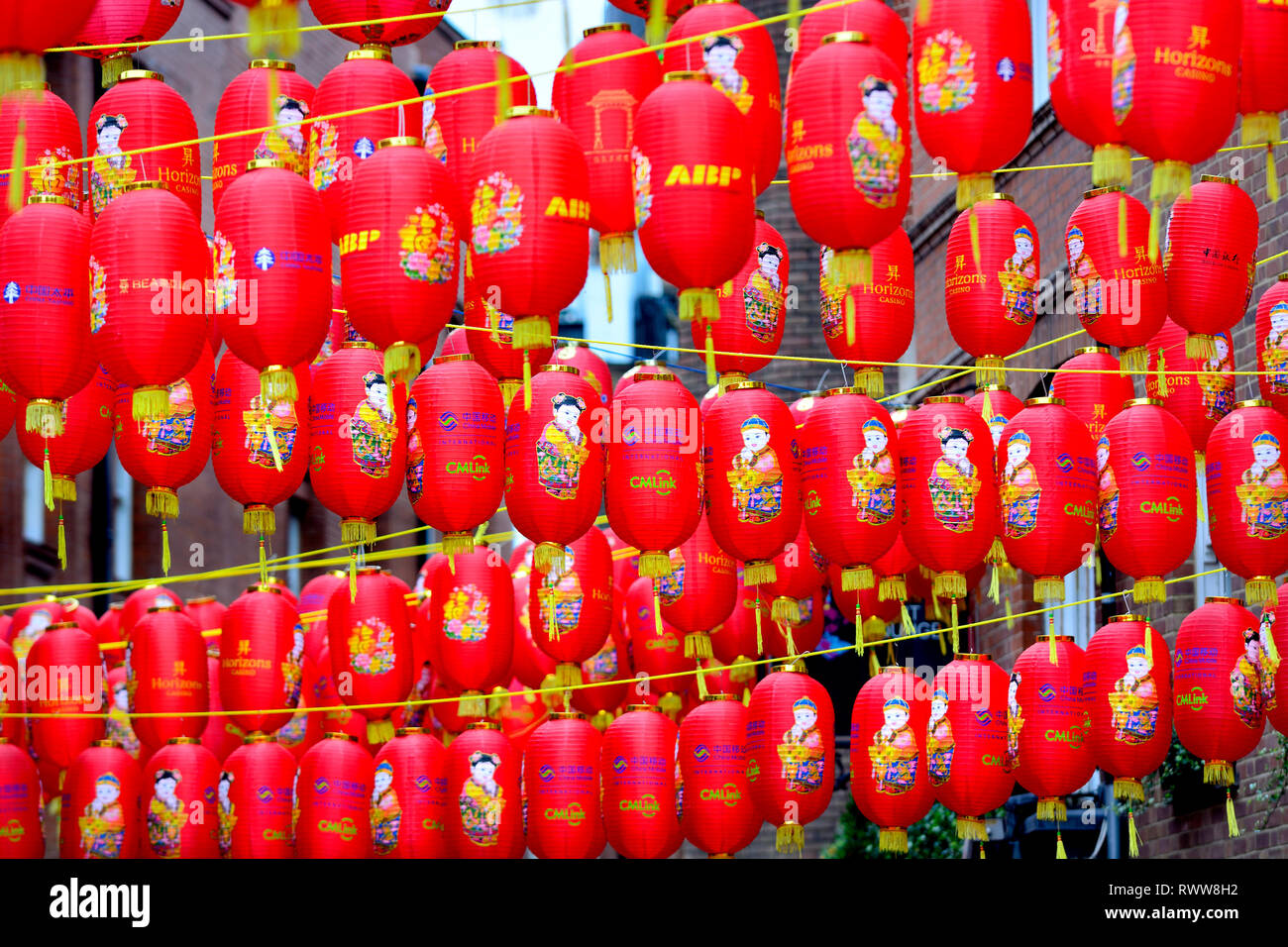 Chinese lanterns hires stock photography and images Alamy