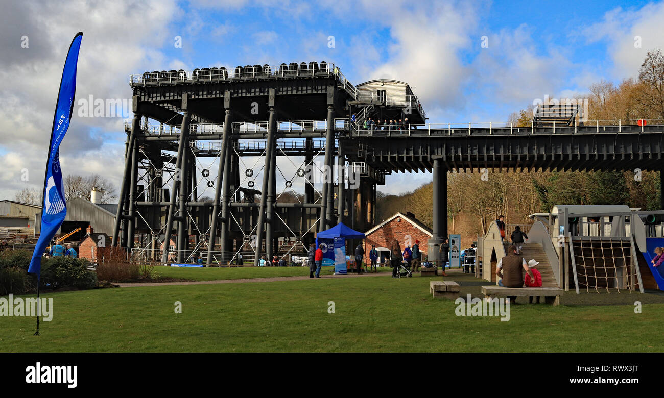 The Anderton lift with children playing in the grounds. The Canal and River Trust held a free open day at the cathedral of the waterways Cw 6614 Stock Photo