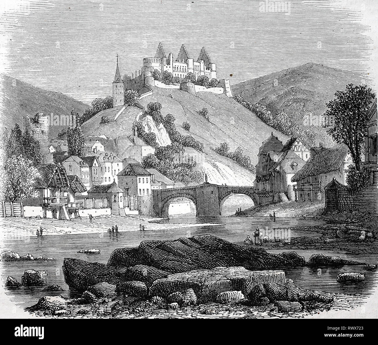 Ruine der Burg Vianden in Luxemburg, 1886  /  ruin of the castle vianden in luxembourg Stock Photo