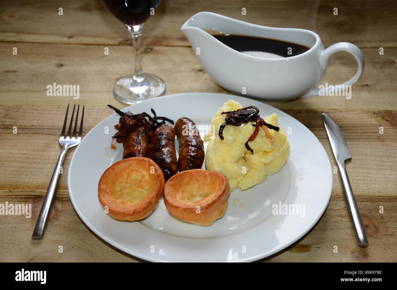 Pub lunch, sausage and mash Stock Photo Alamy