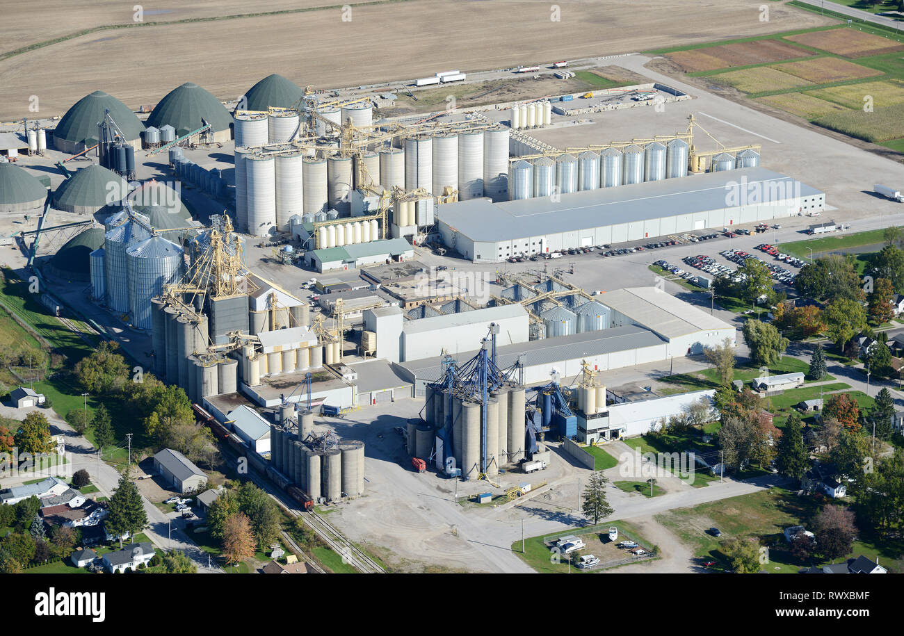 aerial, Parrish & Heimbecker grain handling, Hensall, Ontario Stock Photo
