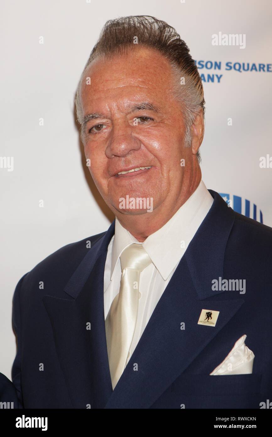 Tony Sirico Hi-res Stock Photography And Images - Alamy