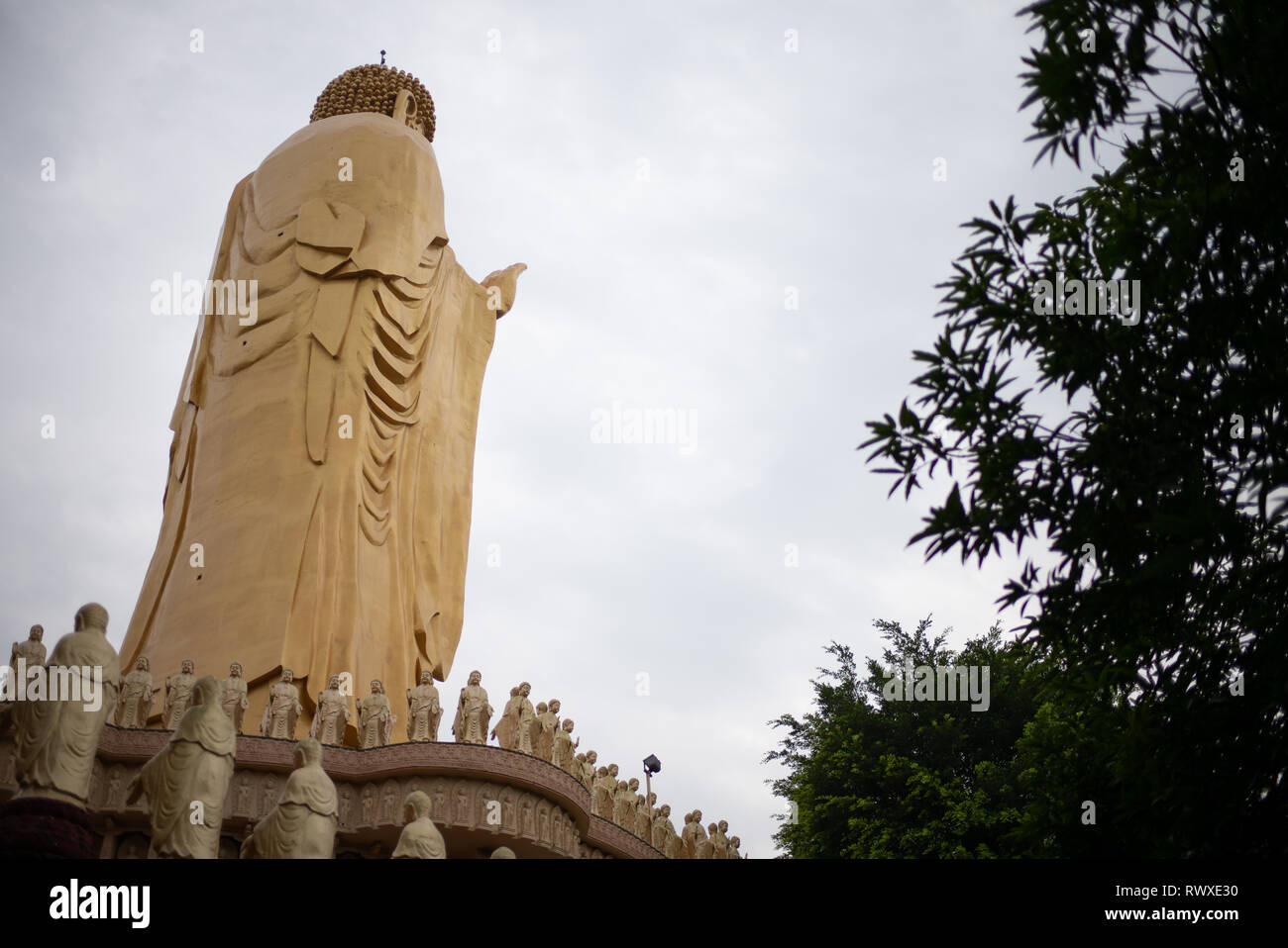 Fo Guang Shan Largest Buddhist Monastery in TaiwanRear of 40m high