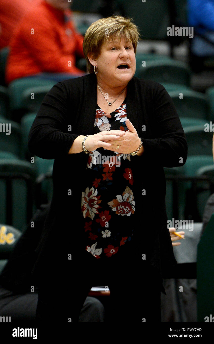 Williamsburg, VA, USA. 7th Mar, 2019. 20190307 - Northeastern coach KELLY COLE directs her team against William and Mary in the first half at Kaplan Arena in Williamsburg, Va. Credit: Chuck Myers/ZUMA Wire/Alamy Live News Stock Photo