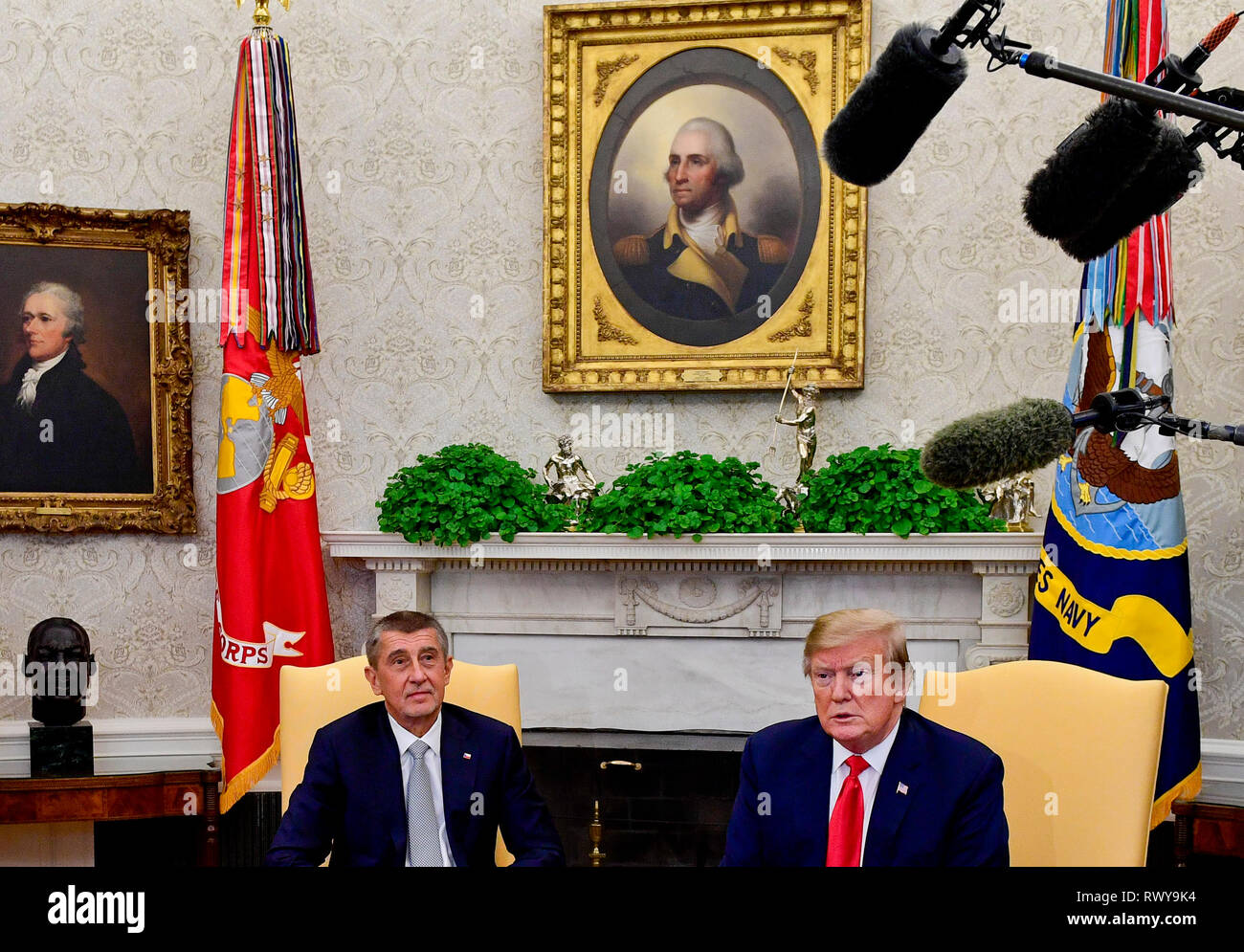 Washington, United States. 07th Mar, 2019. US President Donald Trump, right, and Czech Prime Minister Andrej Babis meet journalists in Oval Office of the White House in Washington, USA, March 7, 2019. Credit: Roman Vondrous/CTK Photo/Alamy Live News Stock Photo