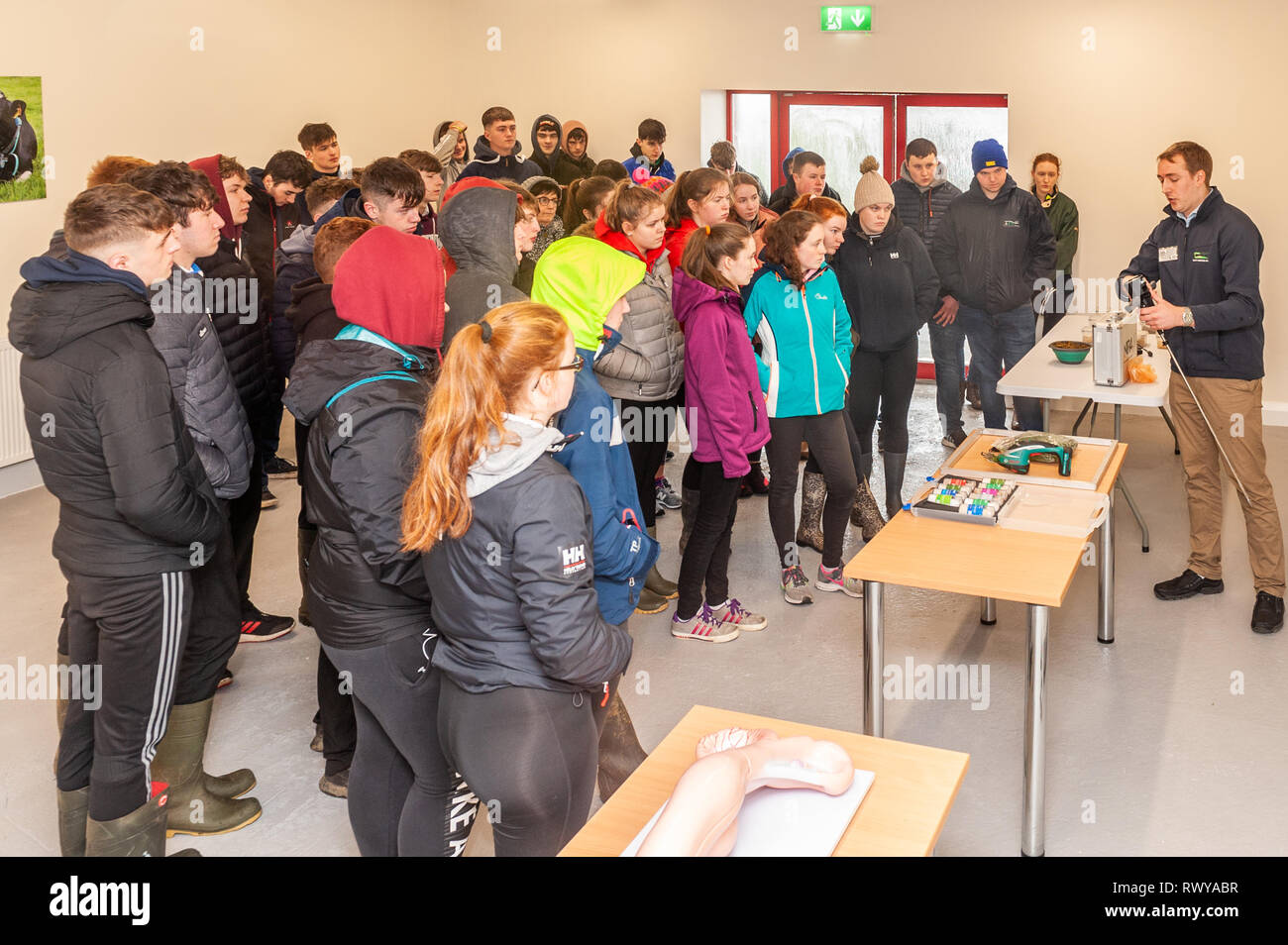 Clonakilty, West Cork, Ireland. 8th March, 2019. Visitors attending the Darrara Agricultural College Open Day listened intently to College teacher James Daunt who spoke on various farming practices. Credit: Andy Gibson/Alamy Live News. Stock Photo