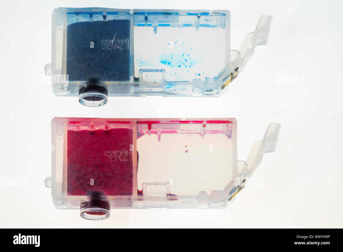 Empty printer cartridges hires stock photography and images Alamy