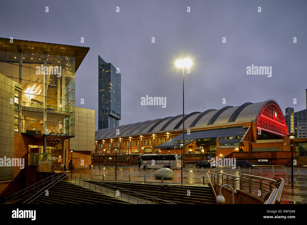 Exhibition centre station hires stock photography and images Alamy