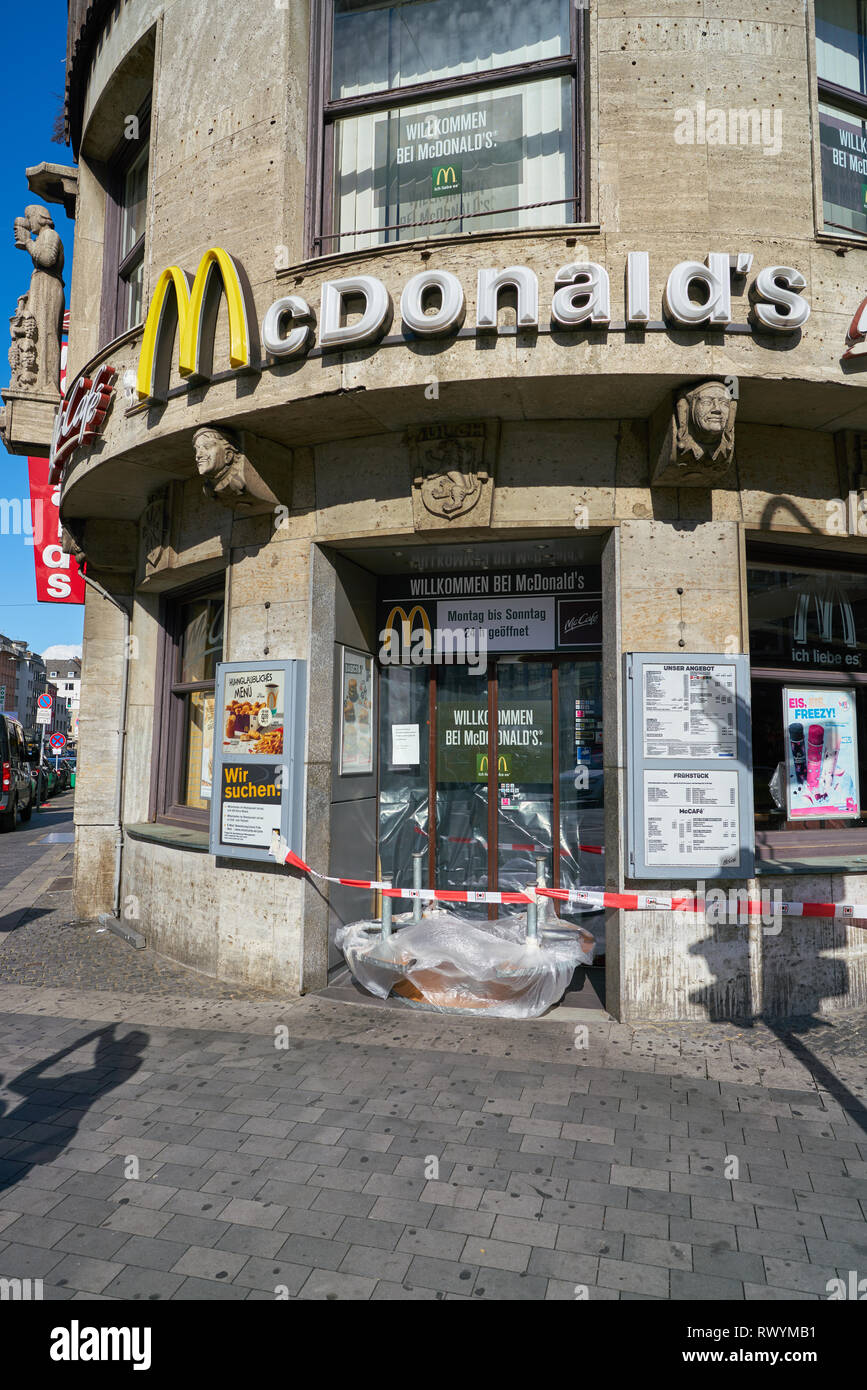 Page 3 Restaurant Germany Entrance High Resolution Stock Photography And Images Alamy