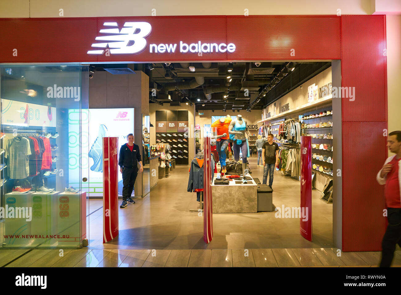 MOSCOW, RUSSIA - CIRCA SEPTEMBER, 2018: New Balance brand name over  entrance to a store in Moscow. New Balance Athletics is an American  multinational Stock Photo - Alamy