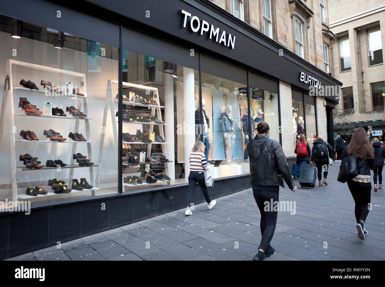 Top Man, Burton, store, shop, Buchanan Street, people passing in