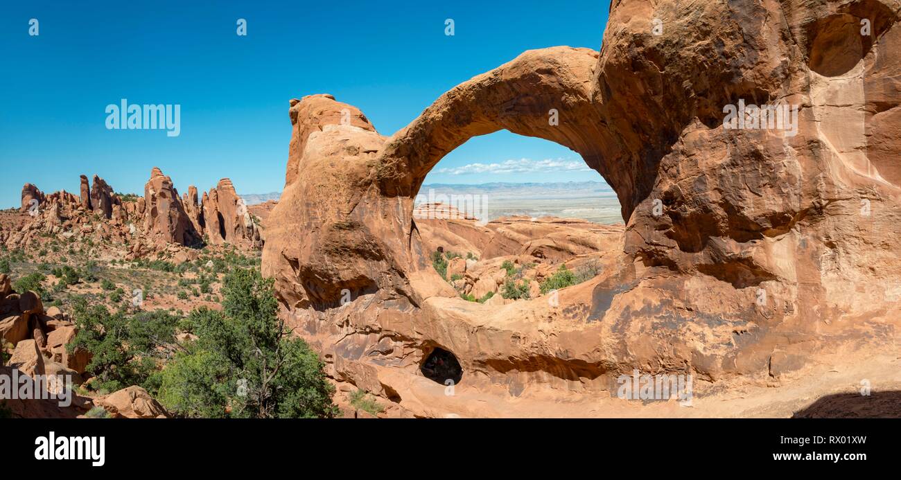 Arch Double O Arch, Devils Garden, Arches National Park, Moab, Utah, USA Stock Photo