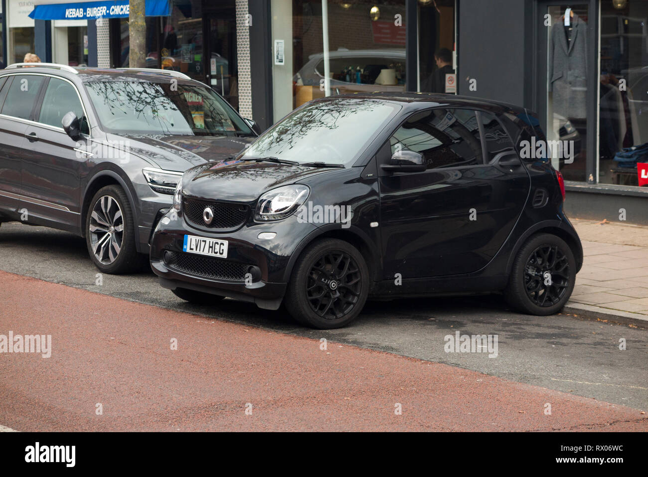 Perpendicular parking hires stock photography and images Alamy