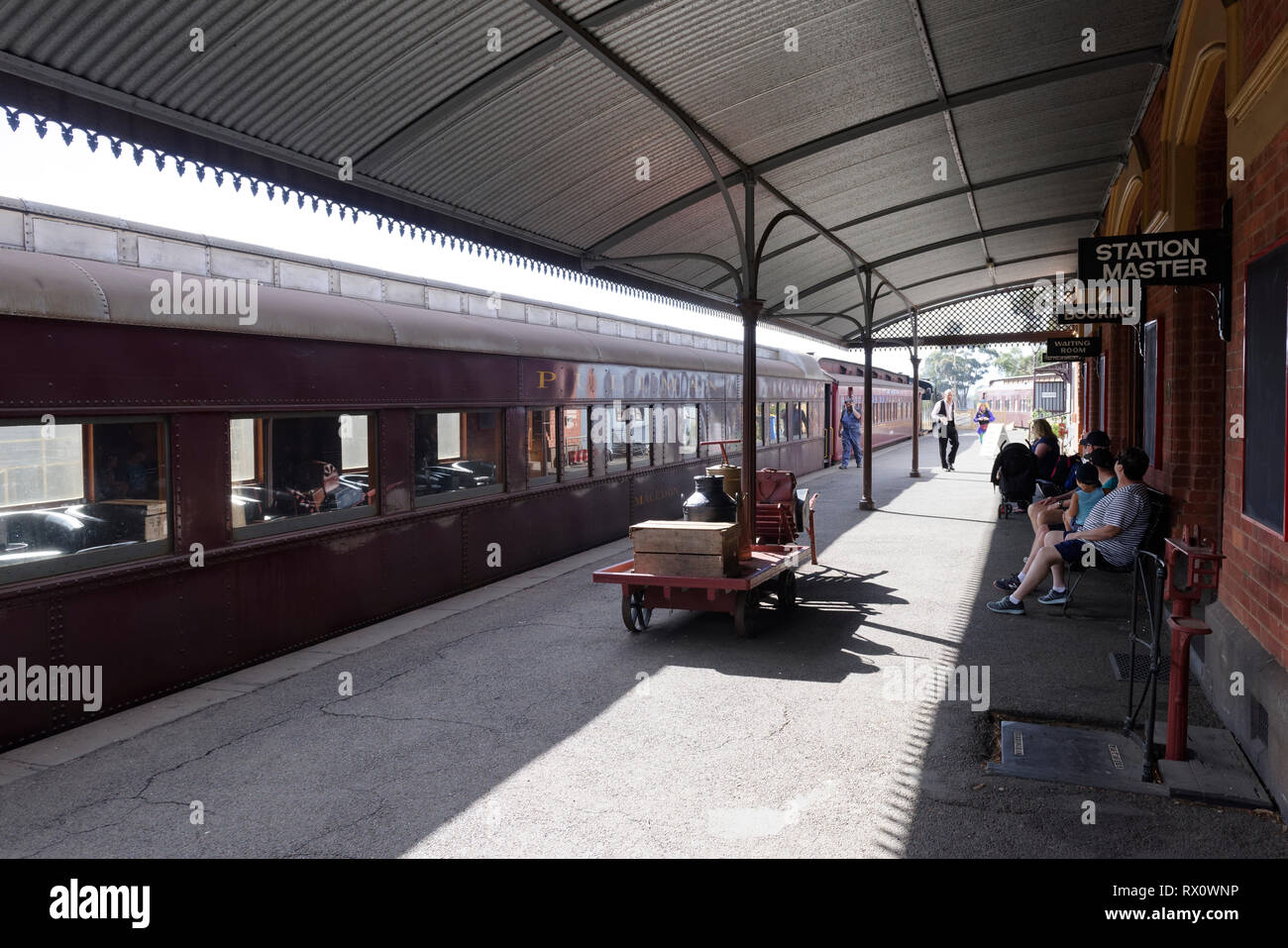 Pullman Macedon carriage built in Chicago USA in 1928, railway station platform, Maldon, Victoria, Australia. The Opened in 1884, the historic railway Stock Photo