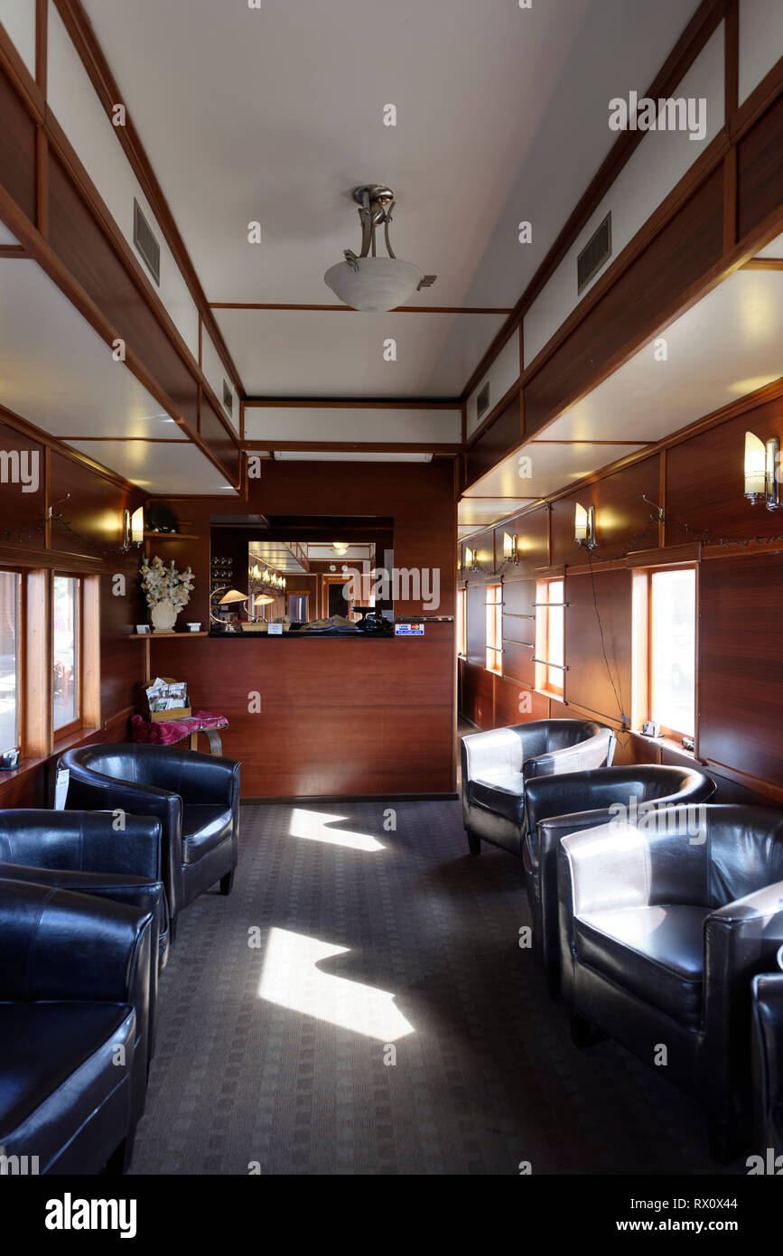 Leather club chairs and bar and Art deco features of the Pullman Macedon a first-class carriage built in Chicago USA in 1928, Maldon railway station,  Stock Photo