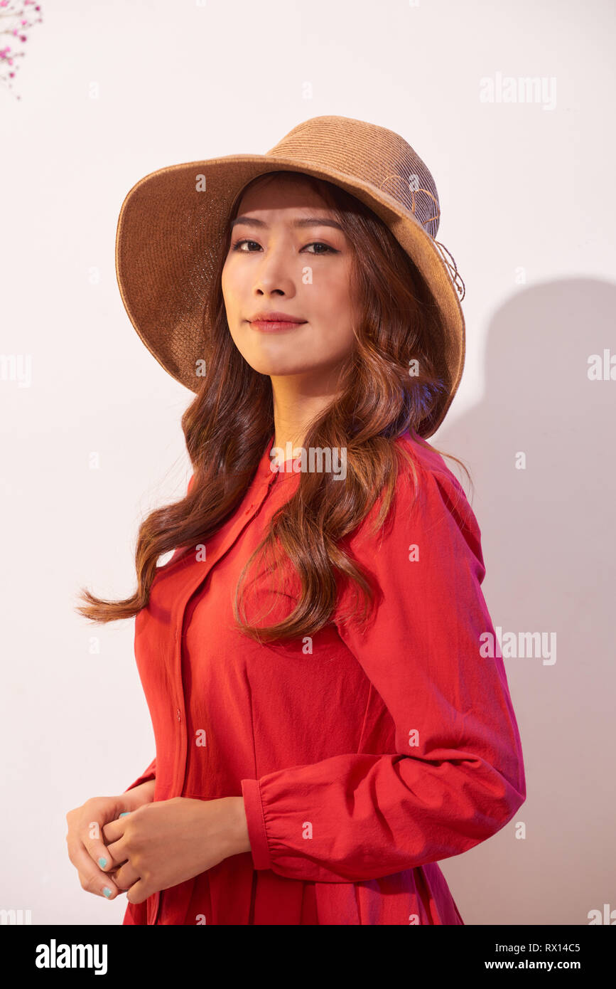 Asian woman wearing a straw hat hi-res stock photography and images - Alamy