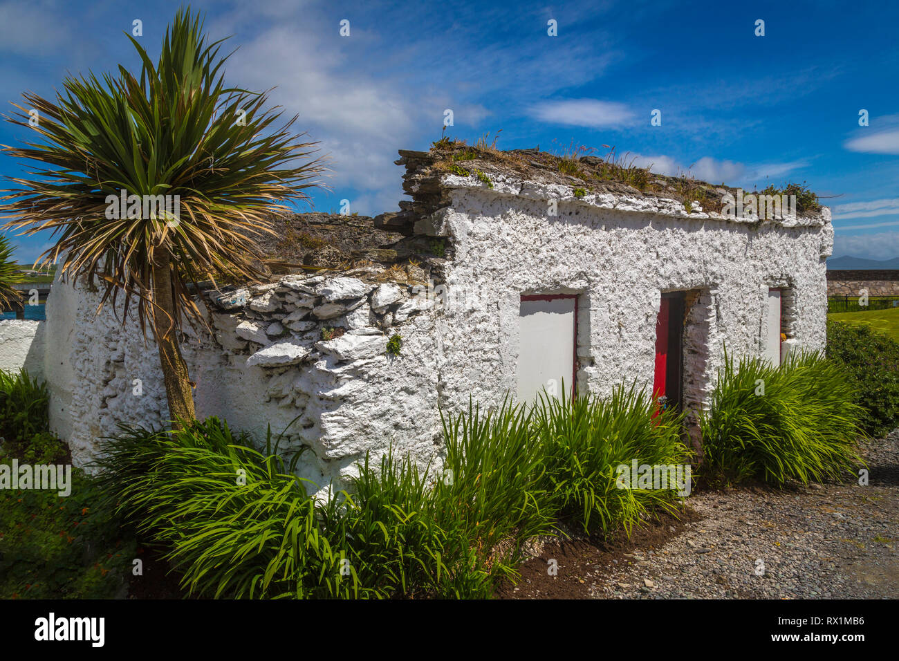 old cottage in Portmagee, Co Kerry, Ireland Stock Photo Alamy
