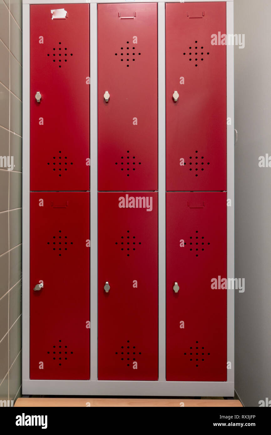 Red and green lockers hi-res stock photography and images - Alamy