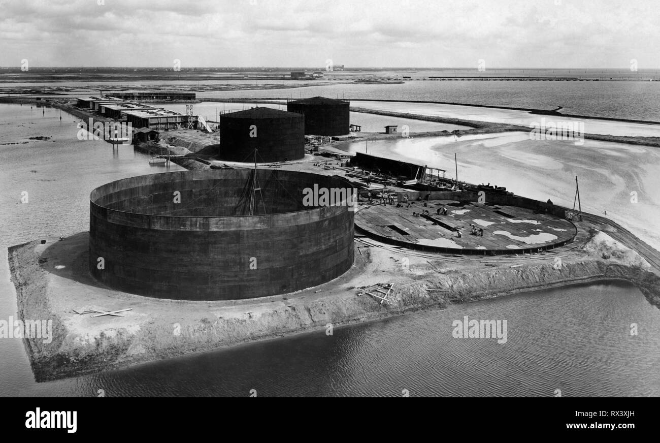italy, canale dei petroli, 192030 Stock Photo Alamy