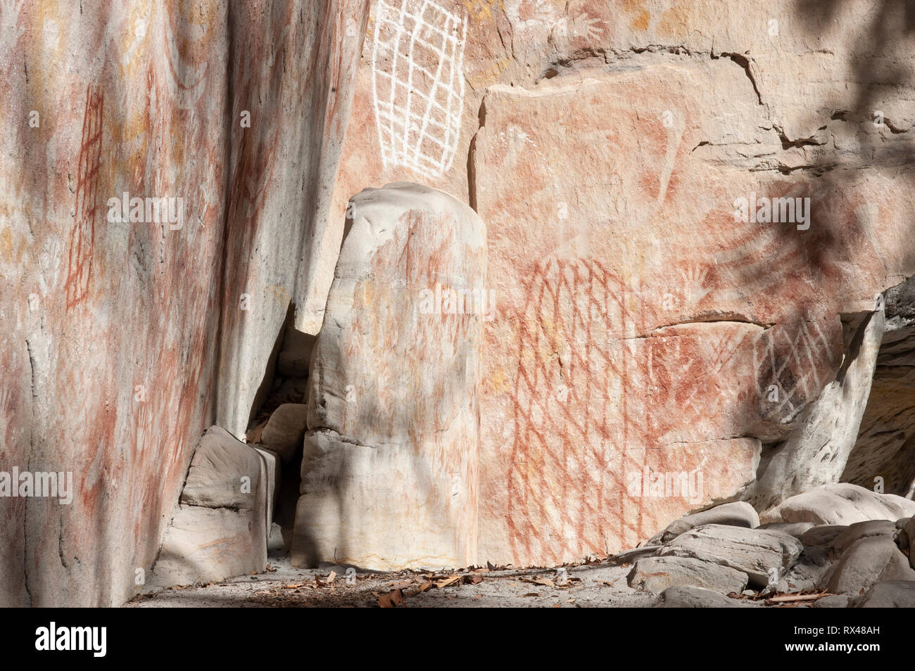 Aboriginal stencil rock art, Art Gallery, Carnarvon Queensland