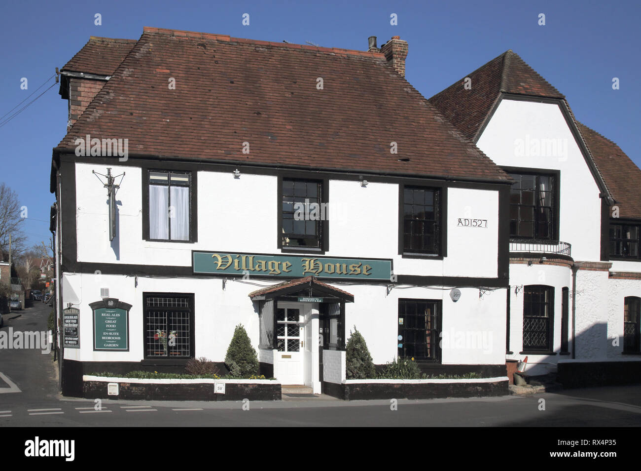 the village house dating from 1527 in findon village in west sussex Stock Photo