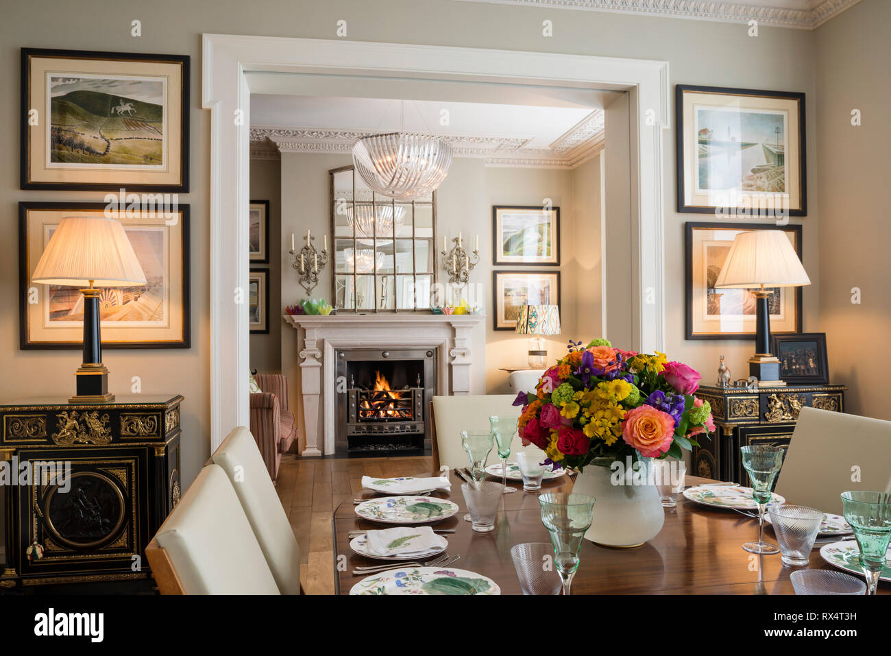 Country style dining room set hi res stock photography and images Alamy