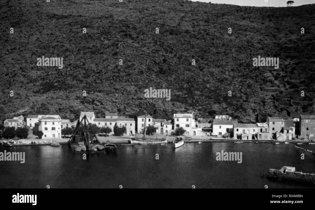 italy, tuscany, view of the port of the island of capraia, 1920-30 Stock Photo