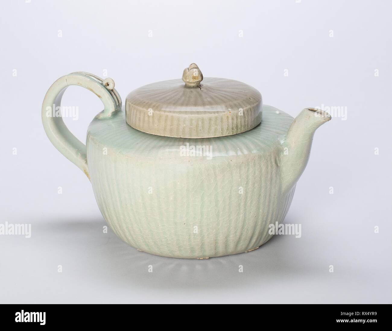 Fluted Teapot. Korea. Date 12001299. Dimensions H. 13.0 cm (5 1/8 in