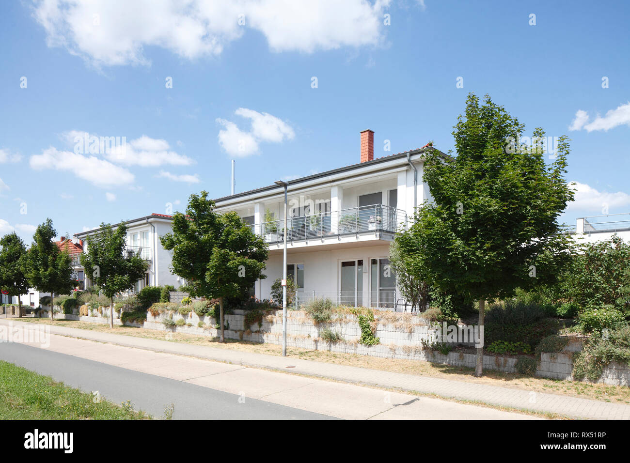 Modern Residential Buildings Single Family Homes Achim - 