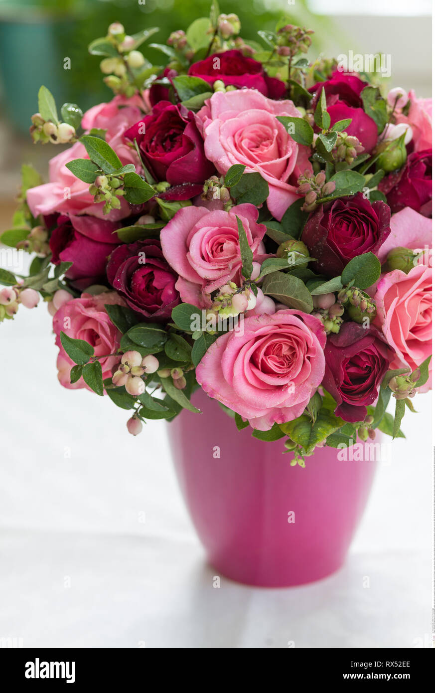 botany, round hardcover bouquet of roses, Caution! For Greetingcard-Use / Postcard-Use In German Speaking Countries Certain Restrictions May Apply Stock Photo