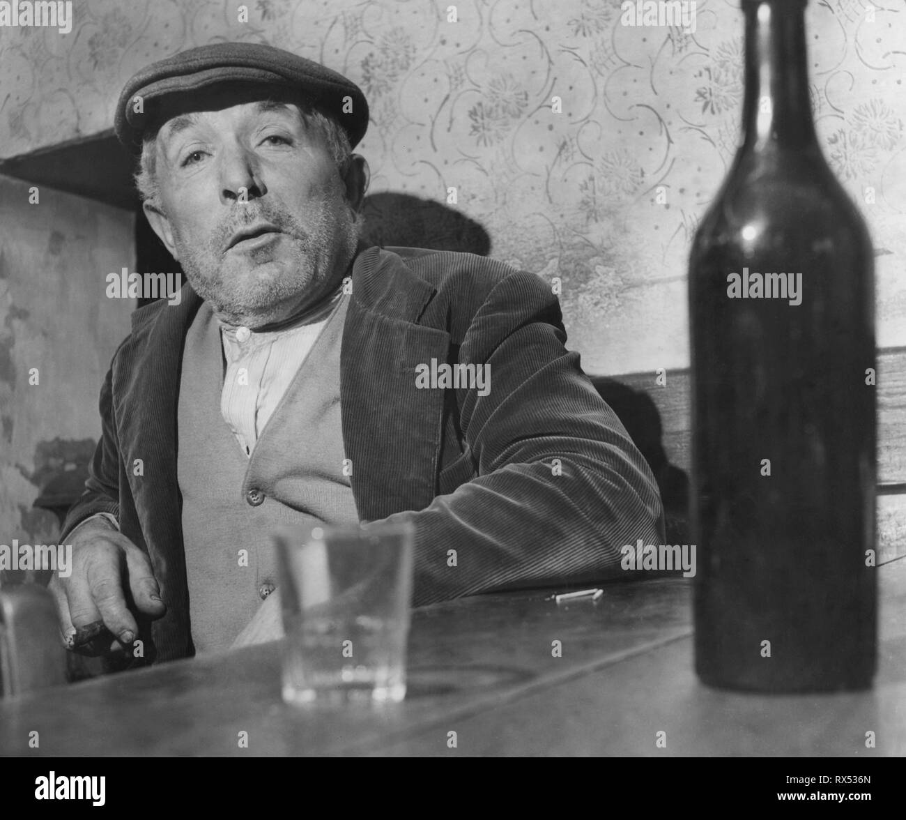 Elderly man indoors Black and White Stock Photos & Images - Alamy