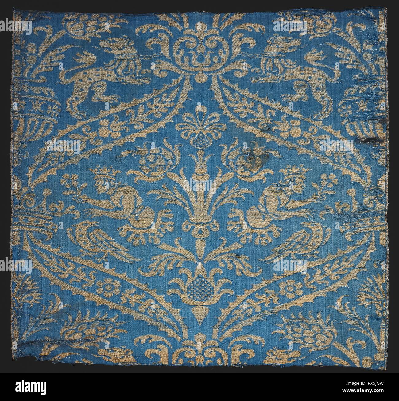 Panel. Italy. Date: 1575-1600. Dimensions: 52.2 x 55.5 cm (20 1/2 x 21 7/8 in.)  Warp repeat: 45.8 cm (18 in.). Silk, satin damask weave with warp-float faced 2:1 'Z' twill interlacings of secondary binding warps and supplementary patterning wefts. Origin: Italy. Museum: The Chicago Art Institute. Stock Photo