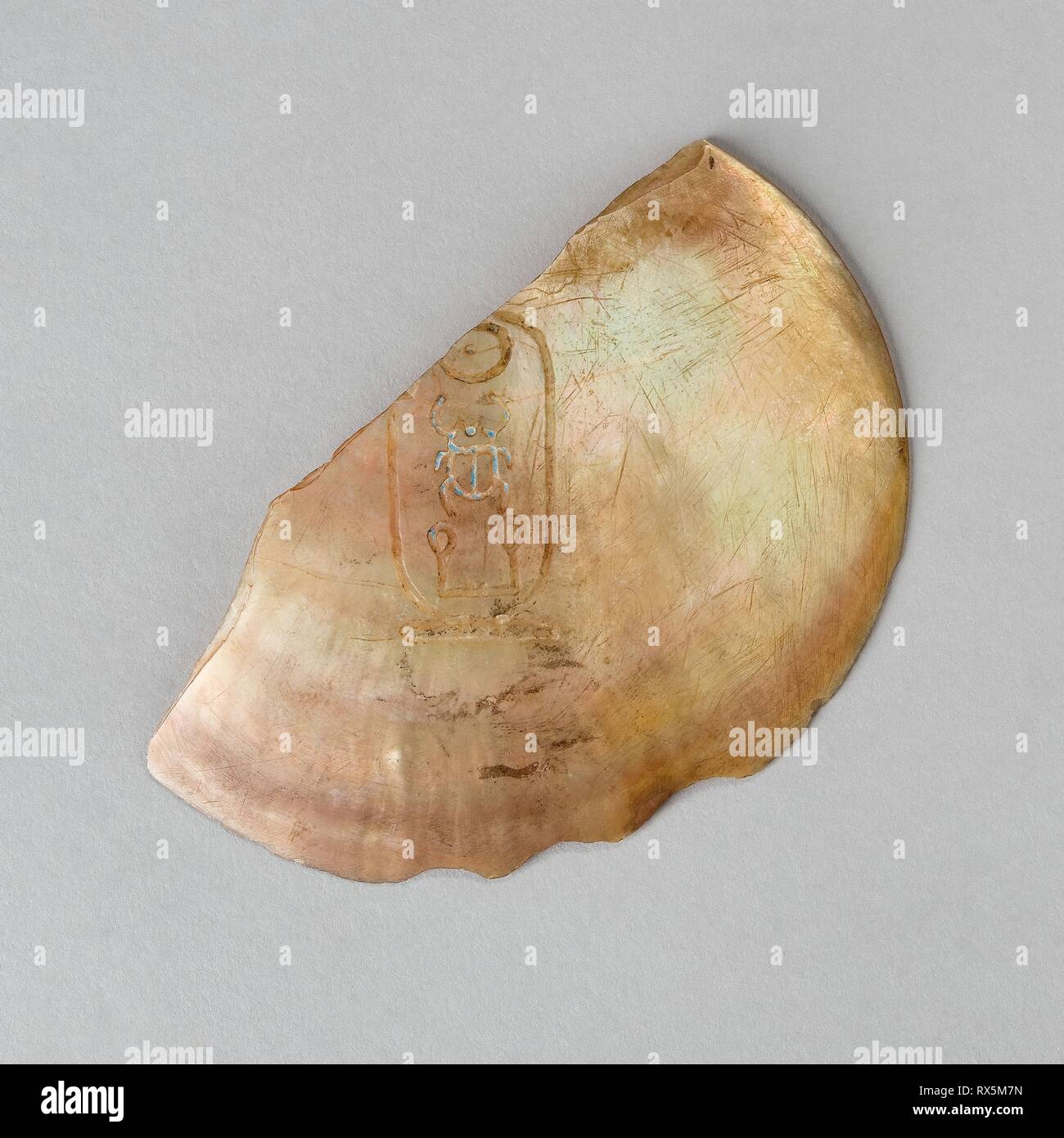 Pendant With The Cartouche Of Kheperkare Sesostris I Egyptian Date 1956 1911 Dimensions 10 5 6 4 0 3 Cm 4 1 8 2 1 2 1 8 In Shell Origin Egypt Museum The Chicago Art Institute Author Ancient Egyptian Stock Photo Alamy