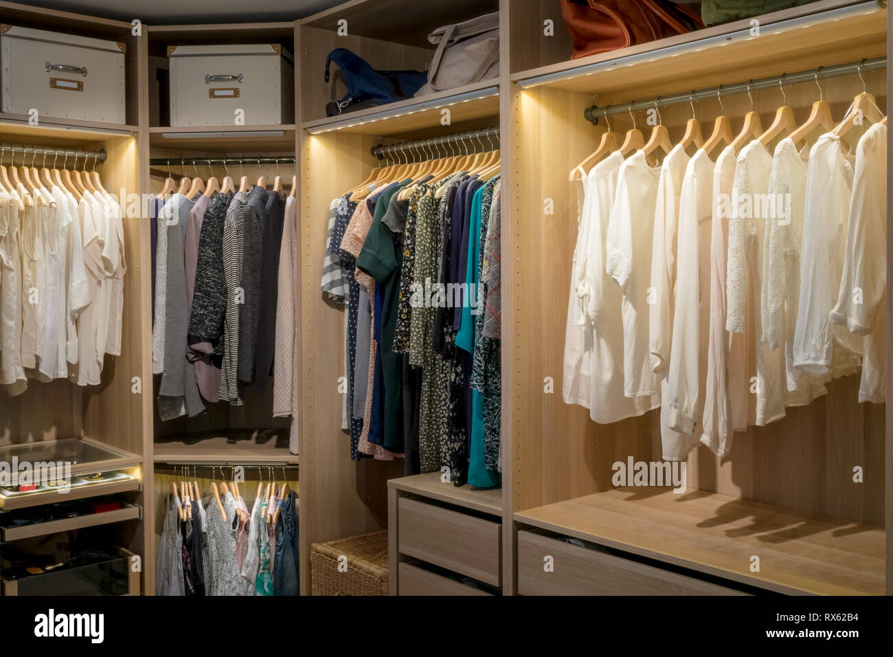 Luxury clothes hanger dresses hi-res stock photography and images - Alamy