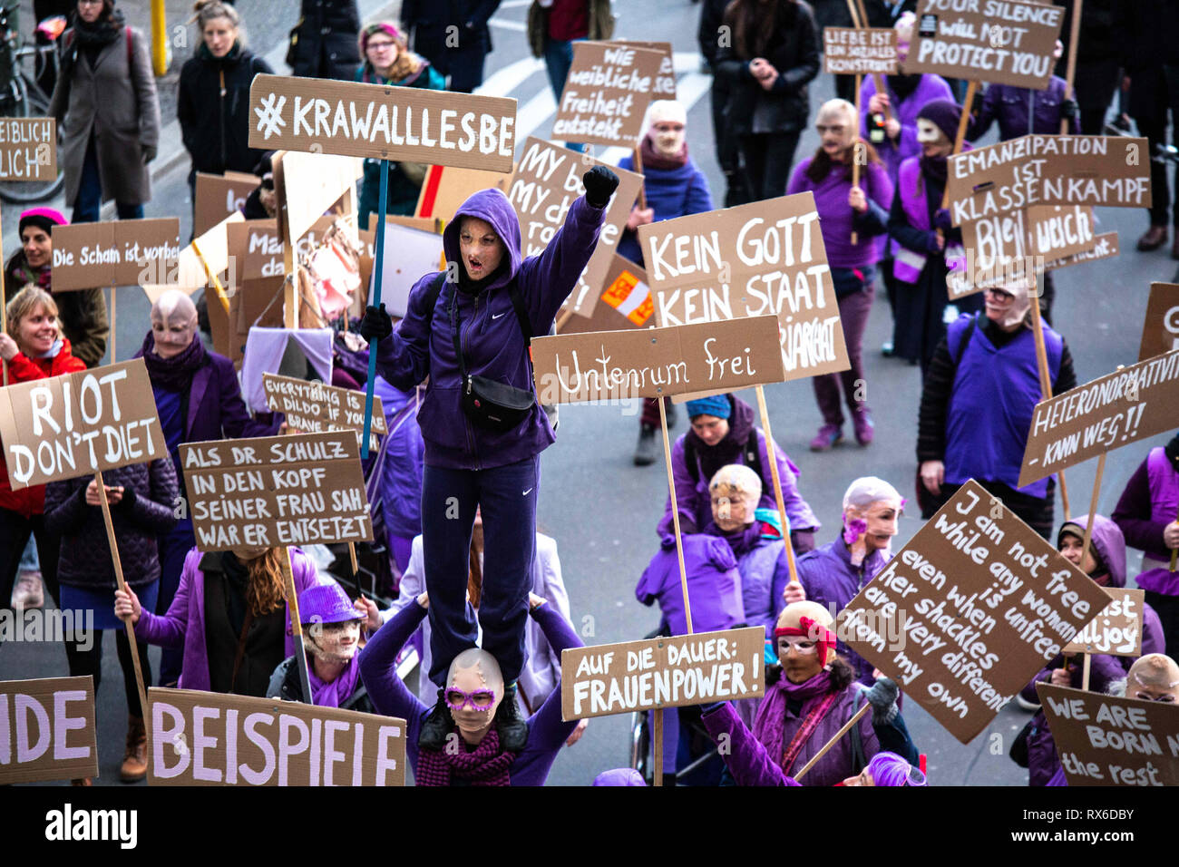 Berlin Berlin Germany 8th Mar 2019 Demonstrators Hold Signs