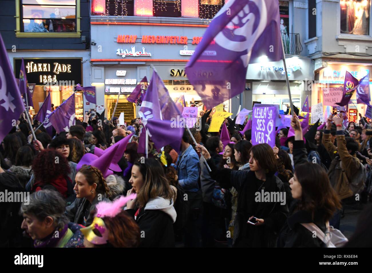 Istanbul, Turkey. 8th Mar, 2019. Women take part in a protest against male violence on Istiklal Street in Istanbul, Turkey, March 8, 2019. Turkish police fired tear gas and rubber bullets to disperse women protesting against male violence at central Istanbul on Friday evening. Credit: Xu Suhui/Xinhua/Alamy Live News Stock Photo