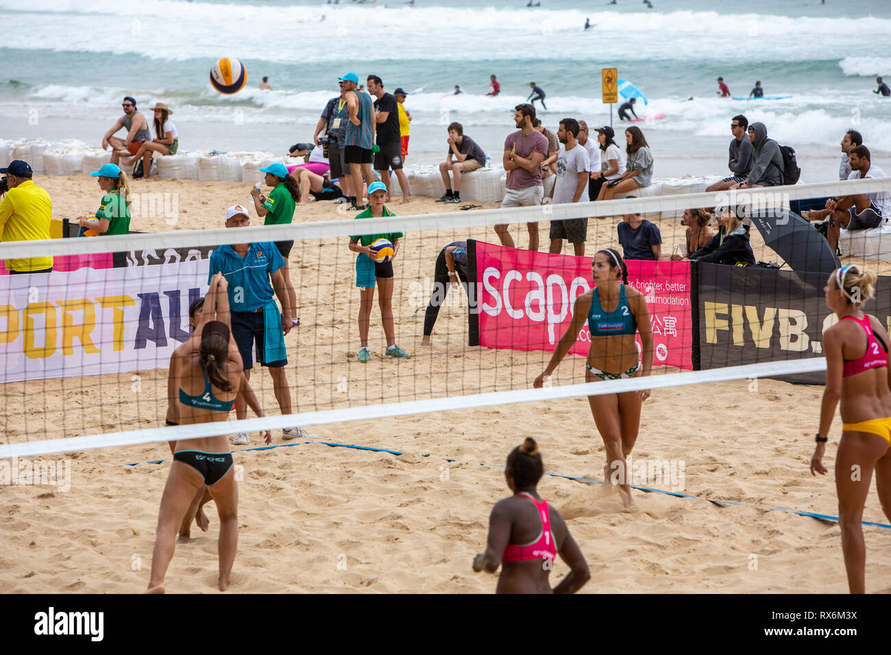 Beach volleyball women hires stock photography and images Alamy