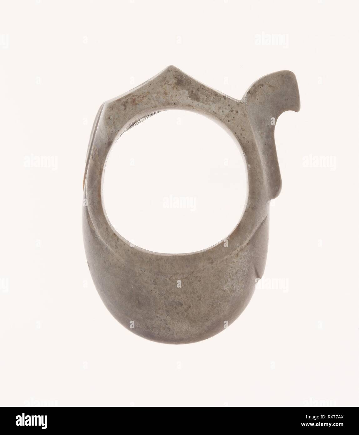 Archer's thumb ring. China. Date: 500 BC-300 BC. Dimensions: 4.1 × 3.2 × 1.0 cm (1 5/8 × 1 1/4 × 3/8 in.). Jade. Origin: China. Museum: The Chicago Art Institute. Stock Photo