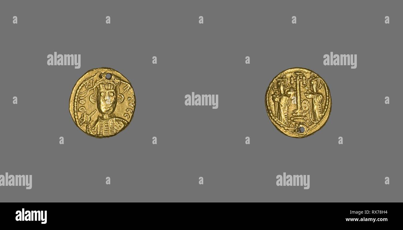 Solidus (Coin) of Constantine IV Pogonatus. Byzantine. Date: 670 AD-680 AD. Dimensions: Diam. 1.5 cm; 4.32 g. Gold. Origin: Byzantine Empire. Museum: The Chicago Art Institute. Stock Photo